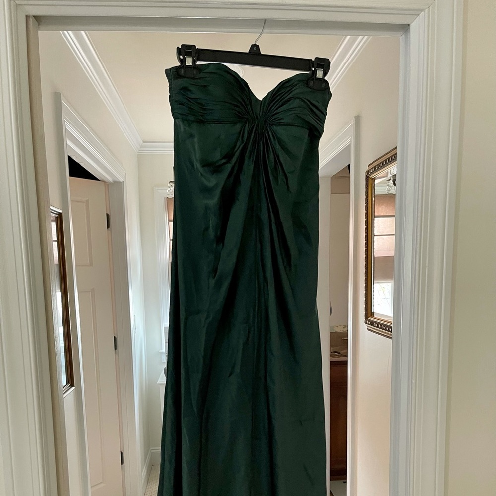 Laundry By Design Emerald Green Silk Sweetheart neck evening gown size 2